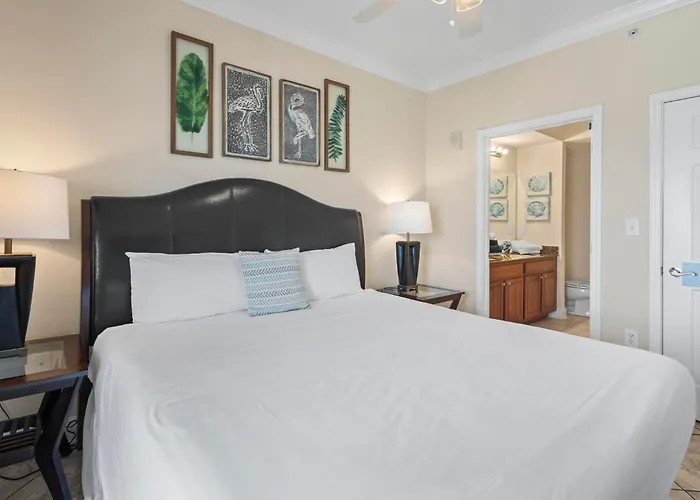 Crystal Tower 1804 Holiday home *
